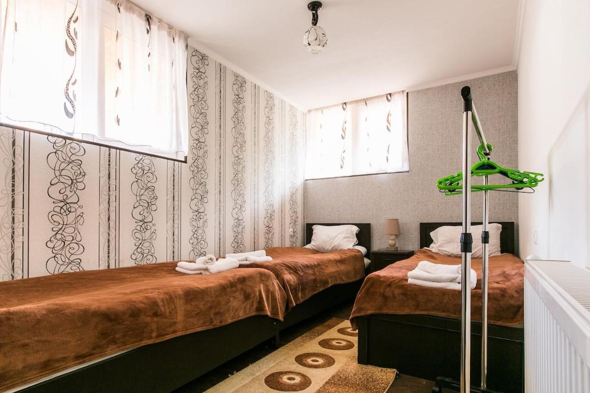 Georgian Guest House On Asatiani Tbilisi Eksteriør billede