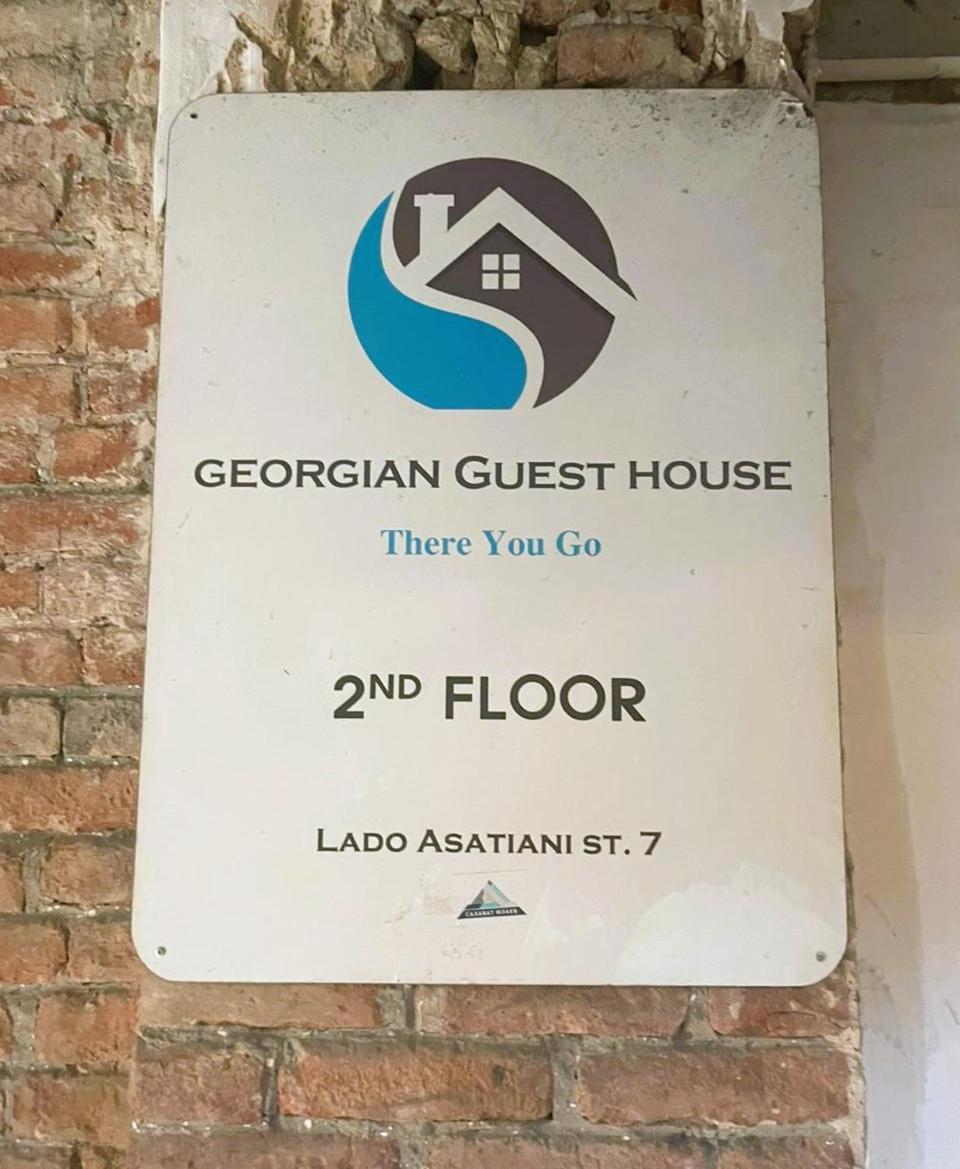 Georgian Guest House On Asatiani Tbilisi Eksteriør billede