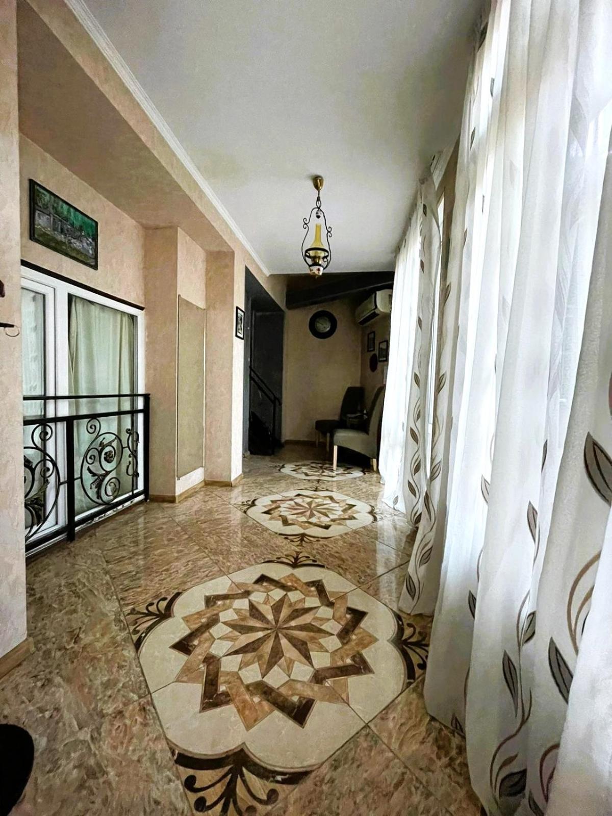 Georgian Guest House On Asatiani Tbilisi Eksteriør billede