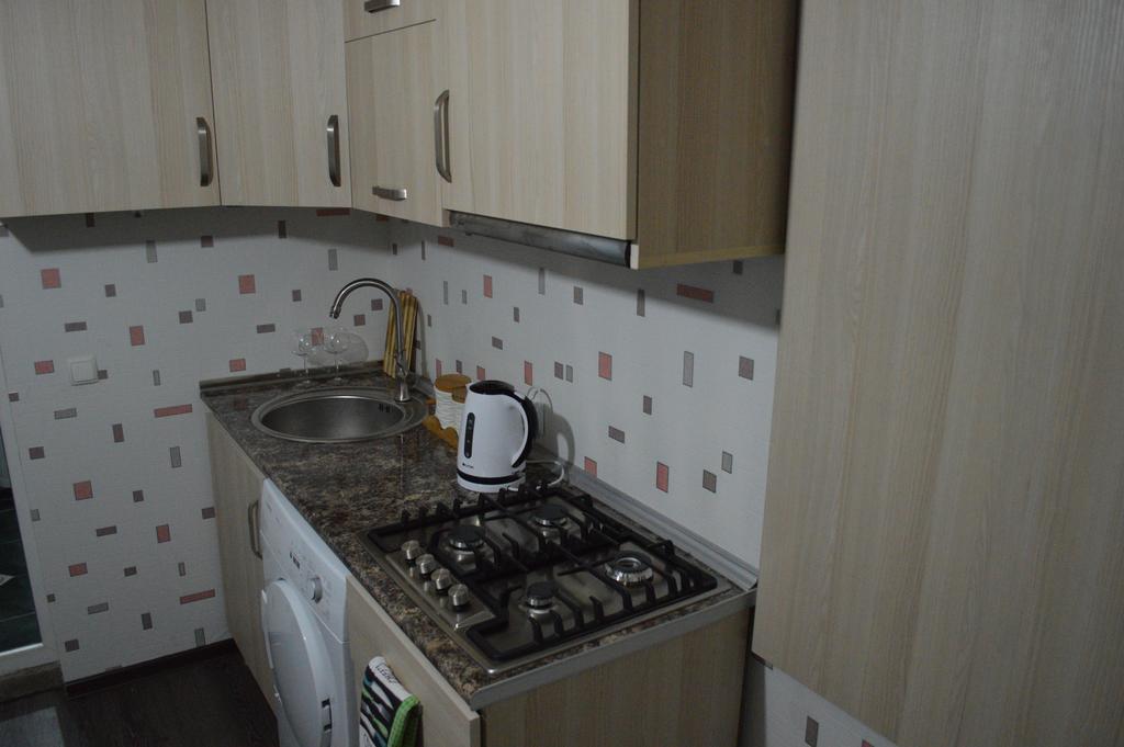 Georgian Guest House On Asatiani Tbilisi Eksteriør billede
